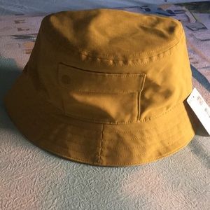 Bucket Hat